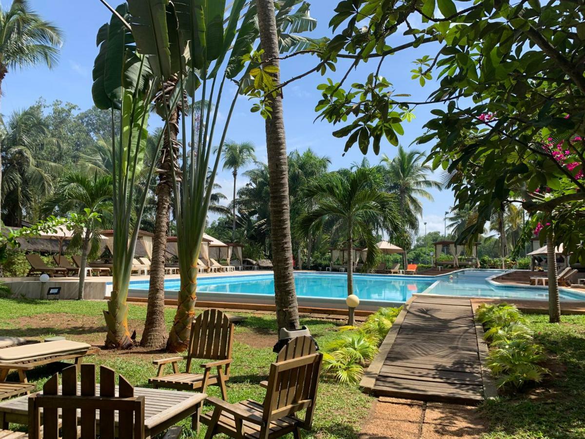 Hotel Coucoue Lodge อัสซินี ภายนอก รูปภาพ